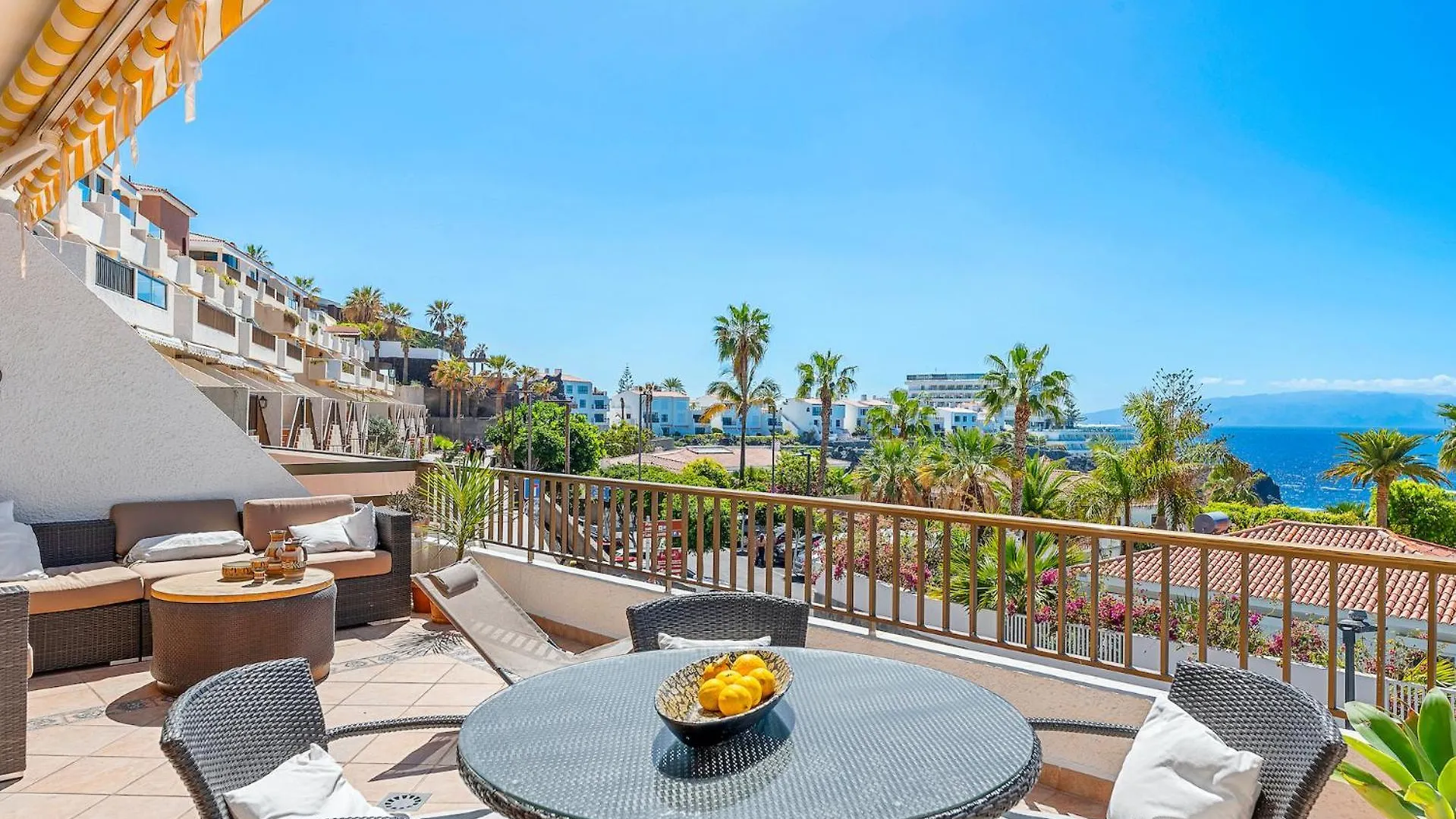 Home With Stunning View By Dream Homes Tenerife Puerto de Santiago  Daire